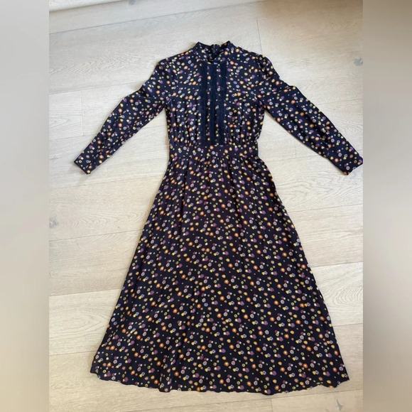 & OTHER STORIES
Dandelion Dress
Size 4 - Picture 10 of 12